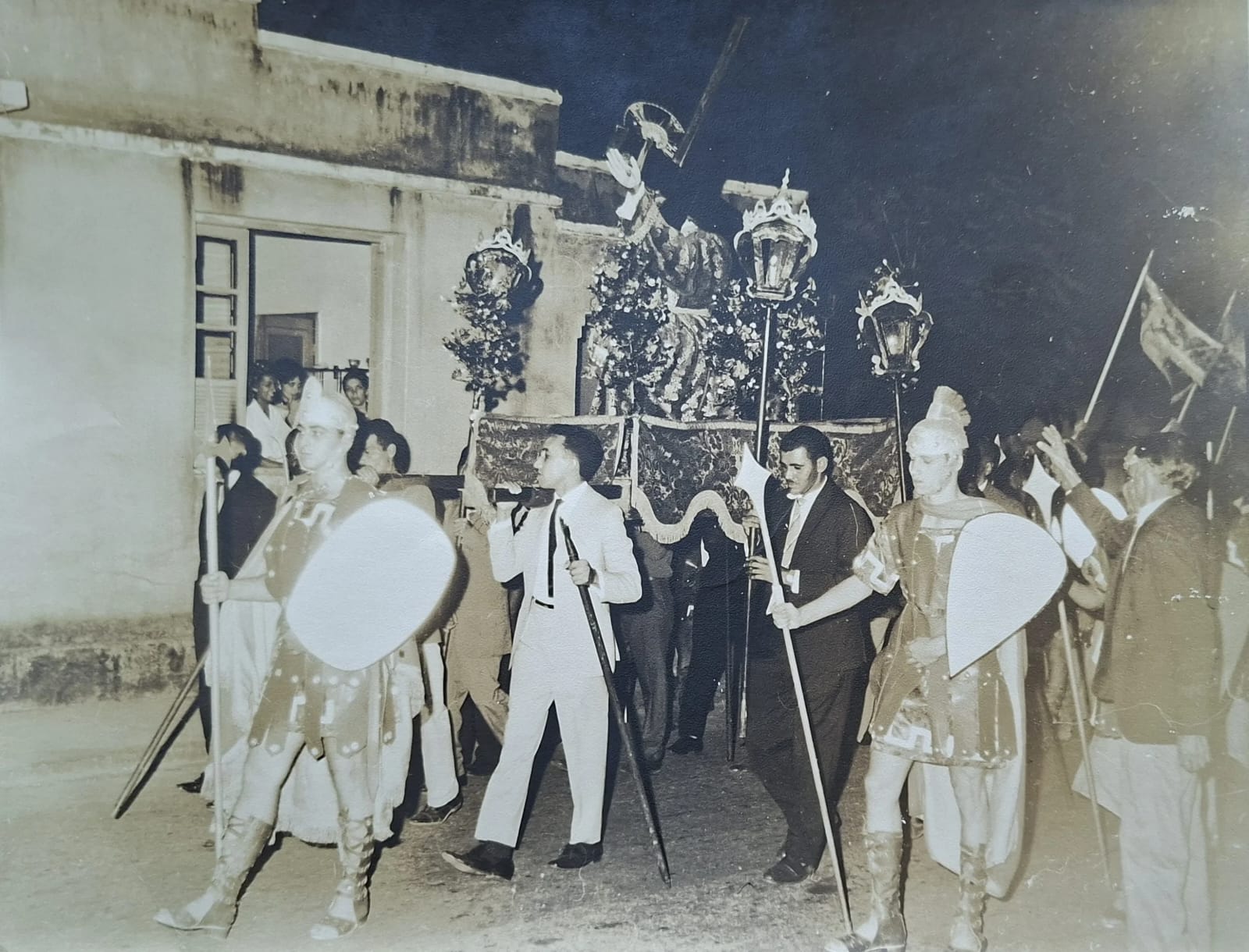 Nosso senhor dos passos na procissão